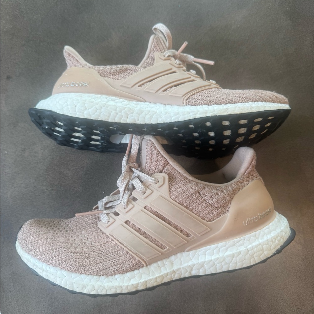 Adidas women’s ultraboost 1.0 shoes in beige size 7 - Picture 7 of 10